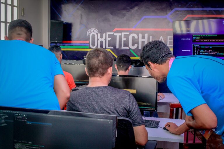 Programa OxeTech Lab abre inscrição para curso gratuito de informática básica em Penedo