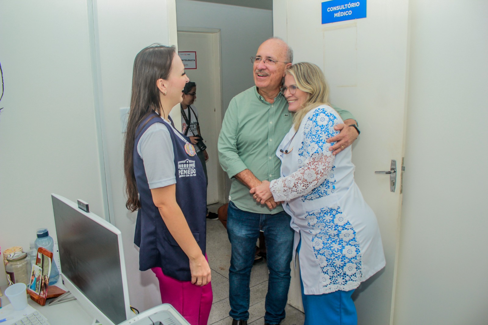 Eloá Azzena Parada - Psicoterapeuta - Autônomo